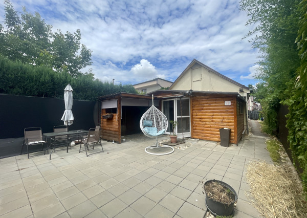 Zrekonštruovaný rodinný dom v centre obce k okamžitému nasťahovaniu