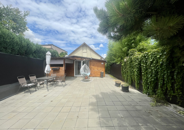 Zrekonštruovaný rodinný dom v centre obce k okamžitému nasťahovaniu