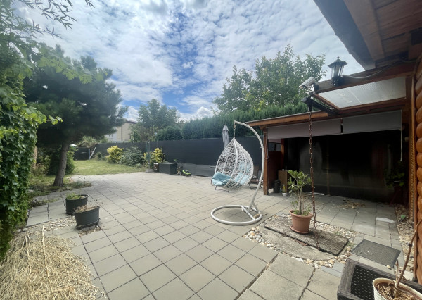 Zrekonštruovaný rodinný dom v centre obce k okamžitému nasťahovaniu