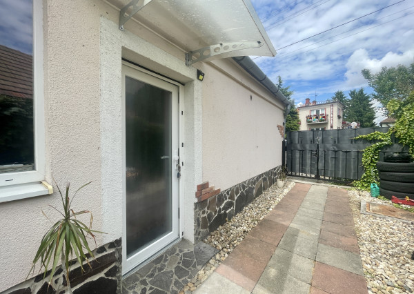 Zrekonštruovaný rodinný dom v centre obce k okamžitému nasťahovaniu