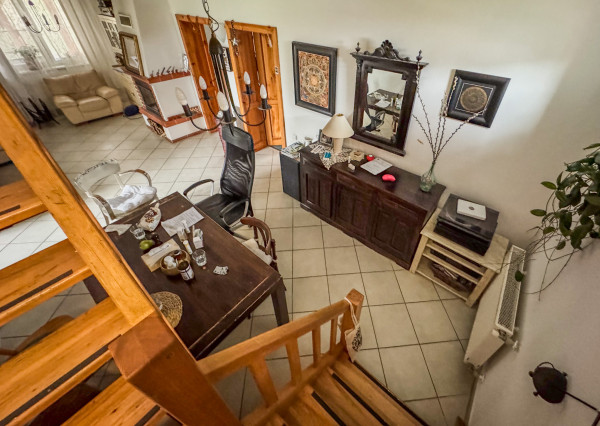 Veľký RD 5 min. od Senca, altánok, bazén, prístrešok na auto