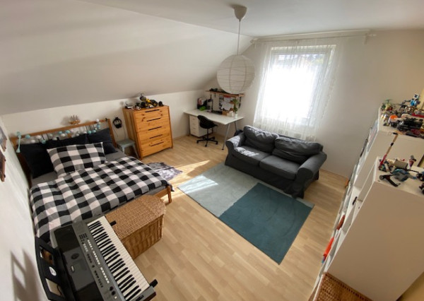 Veľký RD 5 min. od Senca, altánok, bazén, prístrešok na auto