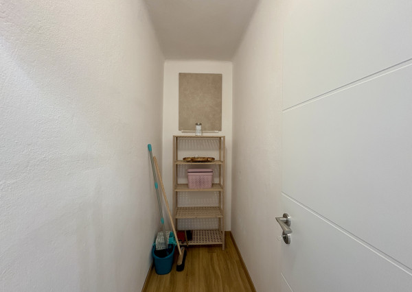 Buď prvý - zrekonštruovaný, zariadený 2i byt v RD so záhradou