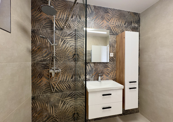 Buď prvý - zrekonštruovaný, zariadený 2i byt v RD so záhradou