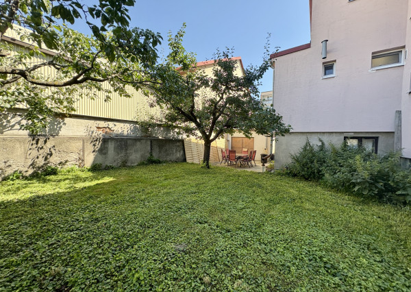 Buď prvý - zrekonštruovaný, zariadený 2i byt v RD so záhradou