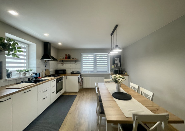 Štýlový, zrekonštruovaný a zariadený rodinný dom len 10 min od Trnavy