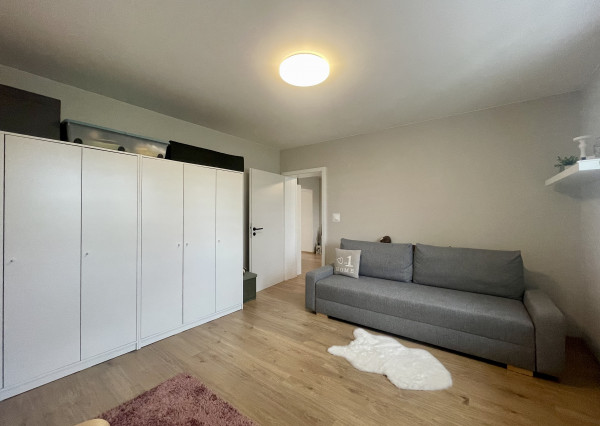 Štýlový, zrekonštruovaný a zariadený rodinný dom len 10 min od Trnavy