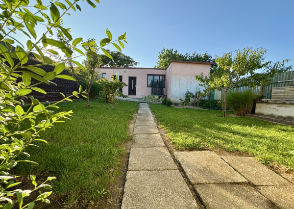 Štýlový, zrekonštruovaný, zariadený rodinný dom pripravený na okamžité nasťahovanie