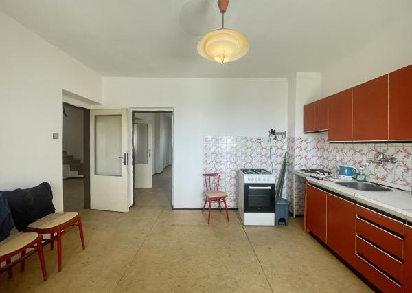 Veľký 5i RD pod Malými Karpatami, pivnica, pozemok 2013 m2