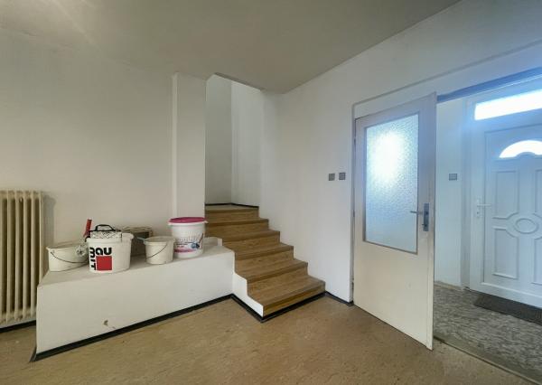 Veľký 5i RD pod Malými Karpatami, pivnica, pozemok 2013 m2