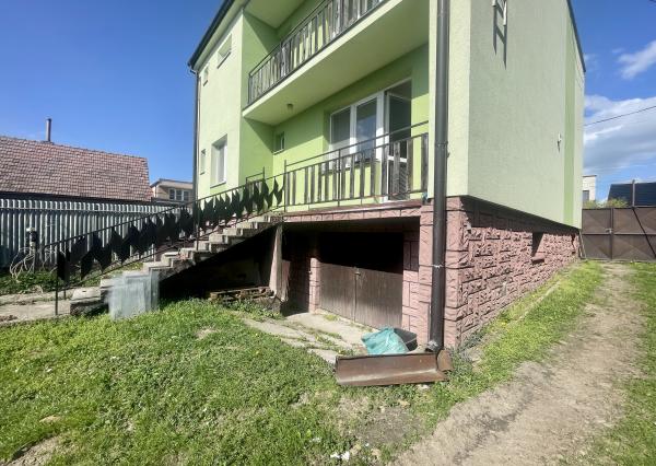 Veľký 5i RD pod Malými Karpatami, pivnica, pozemok 2013 m2