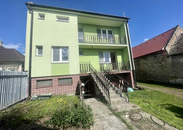 Veľký 5i RD pod Malými Karpatami, pivnica, pozemok 2013 m2