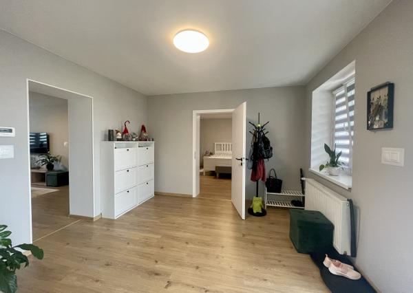 REZERVOVANÉ - Štýlový, zrekonštruovaný, zariadený RD, pripravený na okamžité nasťahovanie