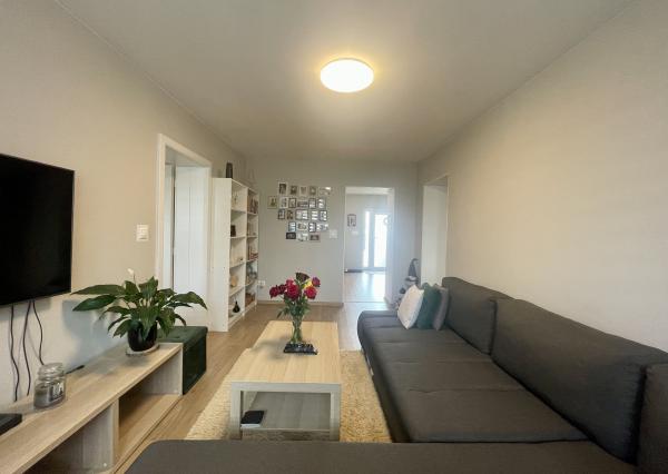 REZERVOVANÉ - Štýlový, zrekonštruovaný, zariadený RD, pripravený na okamžité nasťahovanie