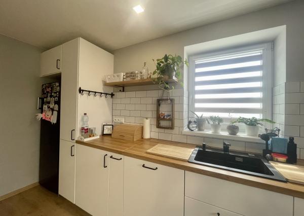 REZERVOVANÉ - Štýlový, zrekonštruovaný, zariadený RD, pripravený na okamžité nasťahovanie