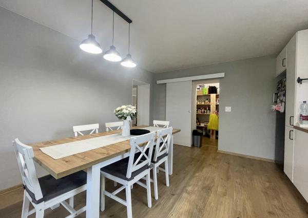 REZERVOVANÉ - Štýlový, zrekonštruovaný, zariadený RD, pripravený na okamžité nasťahovanie