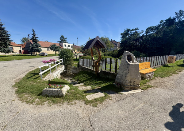 Priestranný rodinný dom v pôvodnom stave - Dobrá Voda