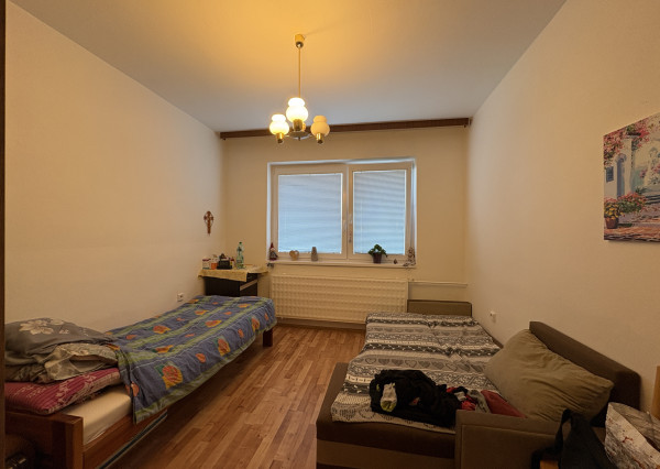 Veľký 3izbový byt s loggiou a pivnicou len 10 min. od Trnavy