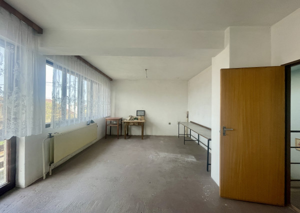 Veľký 5-izbový rodinný dom pod Malými Karpatami