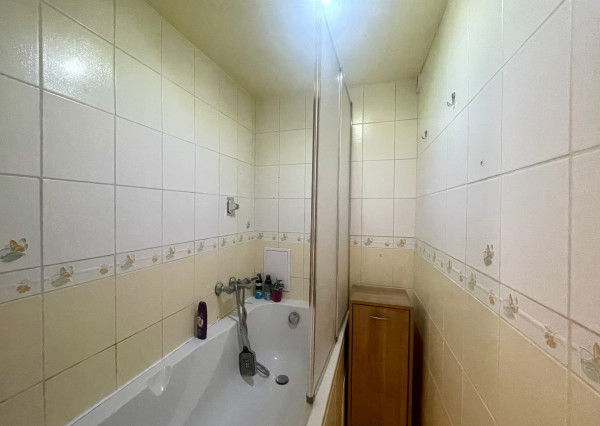 Zrekonštruovaný RD v centre obce k okamžitému nasťahovaniu