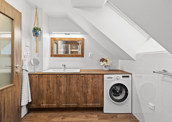 Krásny podpivničený 5-izbový rodinný dom pod lesom