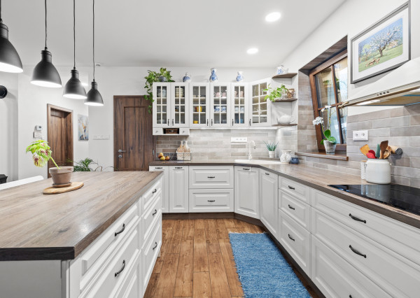 Krásny podpivničený 5-izbový rodinný dom pod lesom