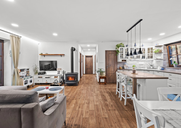 Krásny podpivničený 5-izbový rodinný dom pod lesom