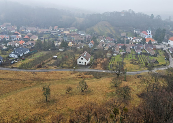 Krásny podpivničený 5-izbový rodinný dom pod lesom
