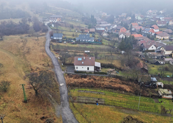 Krásny podpivničený 5-izbový rodinný dom pod lesom