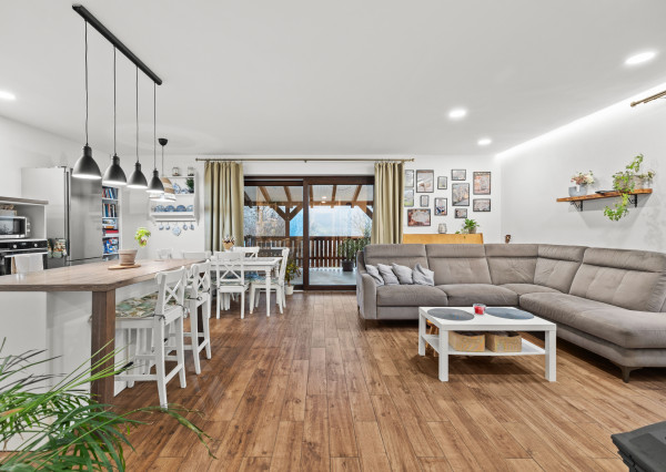 Krásny podpivničený 5-izbový rodinný dom pod lesom