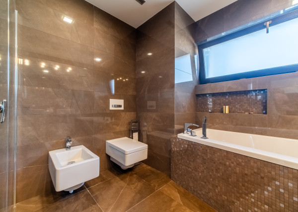 Moderný, kompletne zariadený rodinný dom - Trnava Spiegelsaal