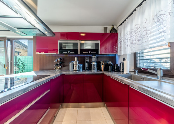 Moderný, kompletne zariadený rodinný dom - Trnava Spiegelsaal