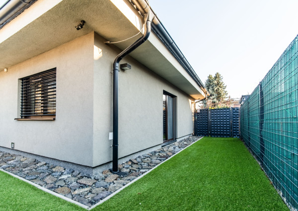 Moderný, kompletne zariadený rodinný dom - Trnava Spiegelsaal