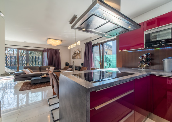 Moderný, kompletne zariadený rodinný dom - Trnava Spiegelsaal