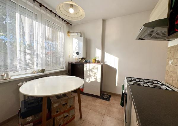 Veľký 2i byt s loggiou a garážou len 5 min. od Senca