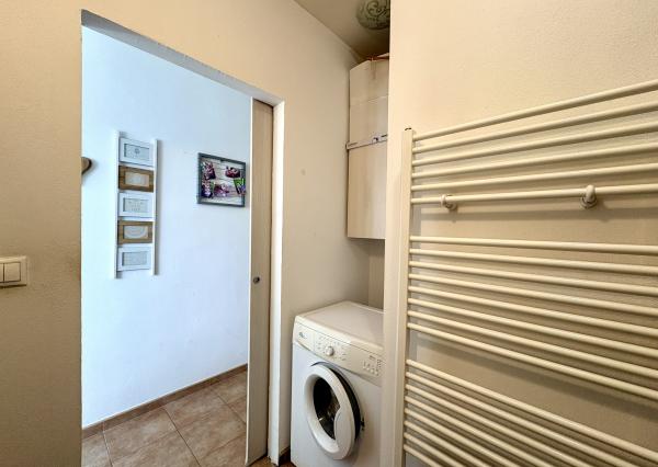 Veľký 2i byt s loggiou a garážou len 5 min. od Senca