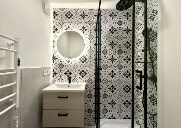 Buď prvý - Kompletne zrekonštruovaný, zariadený 1,5-izbový byt na skok od centra