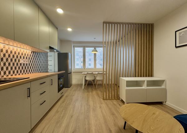 Buď prvý - Kompletne zrekonštruovaný, zariadený 1,5-izbový byt na skok od centra