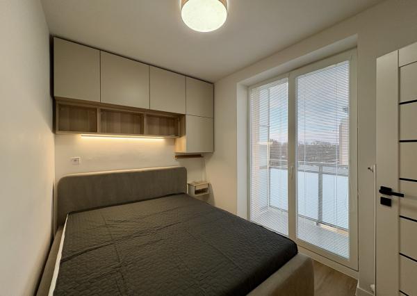 Buď prvý - Kompletne zrekonštruovaný, zariadený 1,5-izbový byt na skok od centra