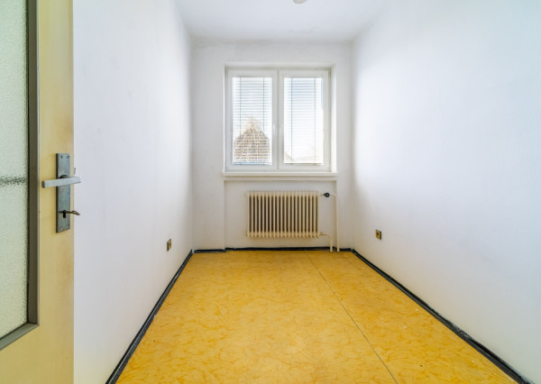 Priestranný 5i dom | pivnica | garáž | pozemok 2013 m2 | len 15 min. od Trnavy