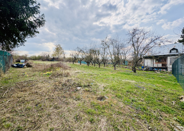 Záhrada a relax v blízkosti priehrady a Malých Karpát