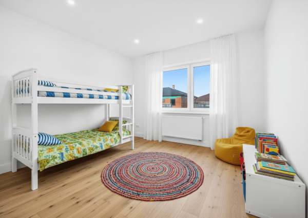Skolaudovaný rodinný dom 4+1 s modernými technológiami, pozemok 617 m²