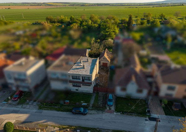 Veľký 5-izbový rodinný dom pod Malými Karpatami