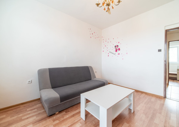 Veľký 3izbový byt s loggiou a pivnicou len 10 min. od Trnavy
