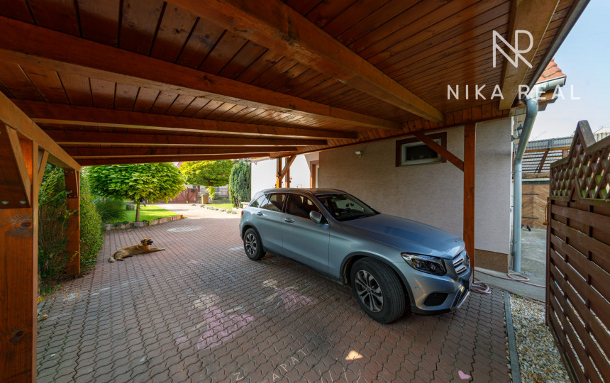 Veľký RD 5 min. od Senca, altánok, bazén, prístrešok na auto