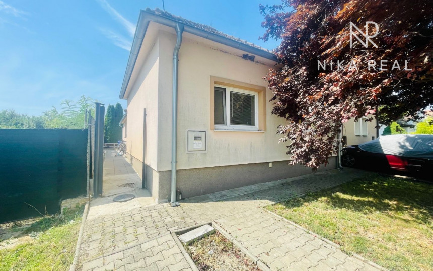 REZERVOVANÉ - Rodinný dom pri Trnave, všetky IS, pozemok 726 m2