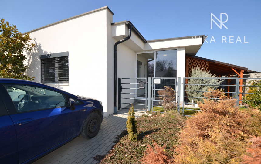 Zariadený rodinný dom v tichej lokalite Kostolnej pri Dunaji – komfort bez kompromisov