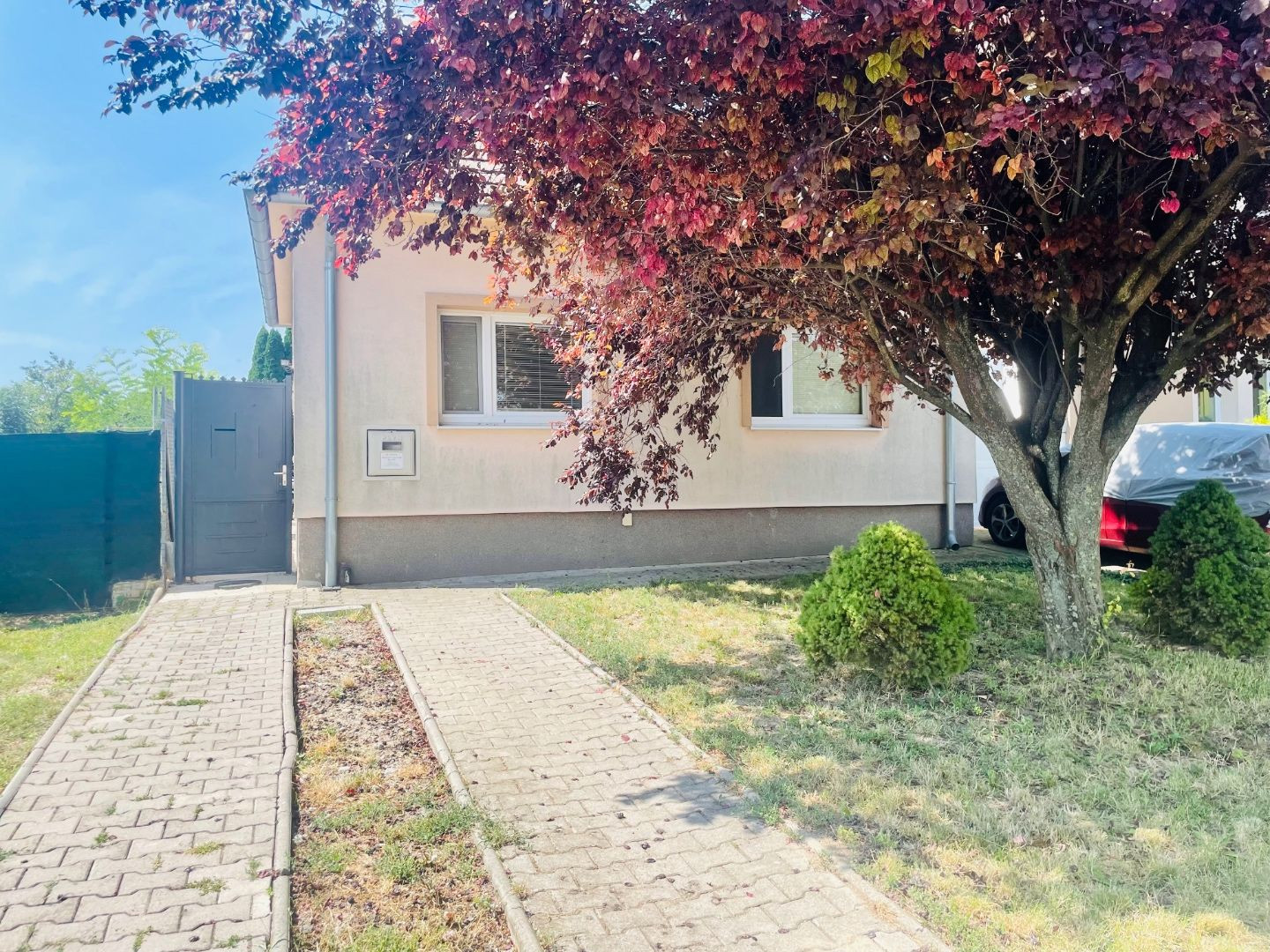 REZERVOVANÉ - Rodinný dom pri Trnave, všetky IS, pozemok 726 m2