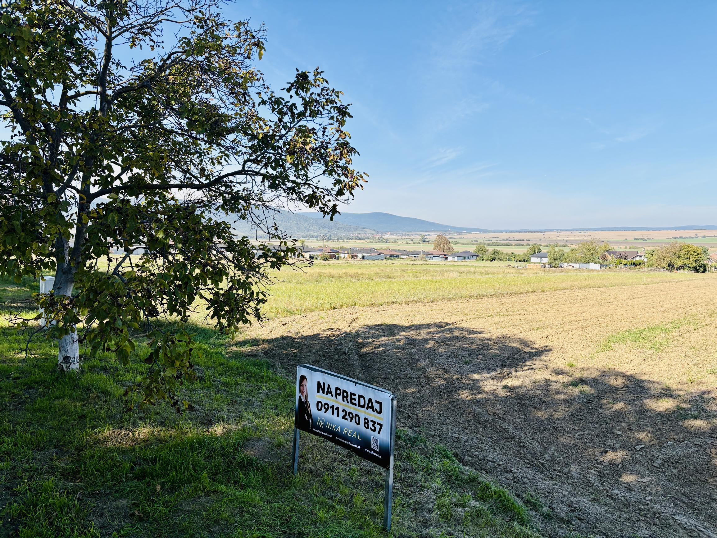 Investičná príležitosť len 10 min. od Trnavy! 2340 m2