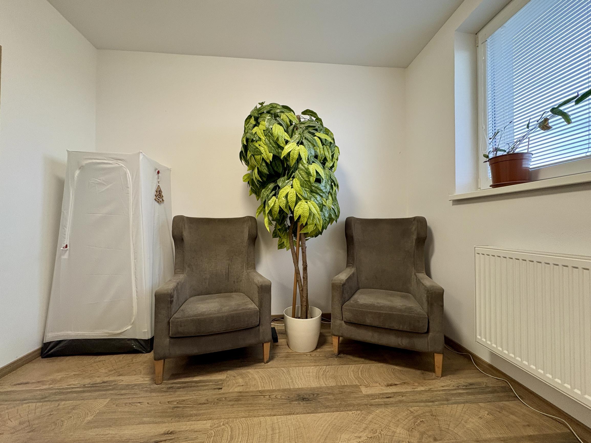 Garsonka v rodinnom dome s parkovaním vo dvore